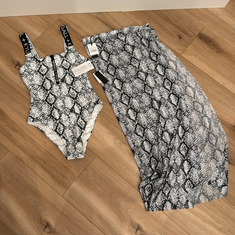 Kendall + Kylie adorable snake skin print swim suit and soft cover up skirt.